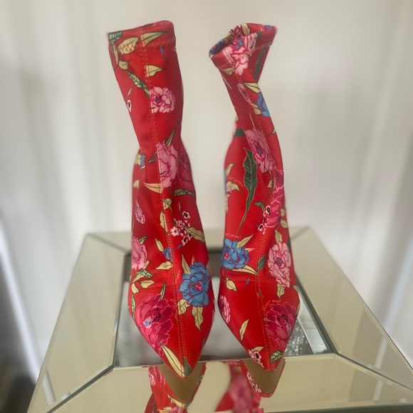 New never worn Aldo booties size 7 - Picture 2 of 4